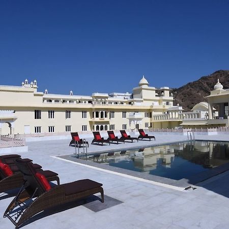 The Castle Mewar Otel Rāma Dış mekan fotoğraf
