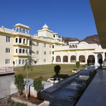 The Castle Mewar Otel Rāma Dış mekan fotoğraf